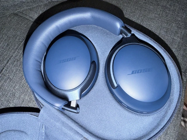 BOSE QUIETCOMFORT ULTRA Wireless Bluetooth Headphones Lunar Blue