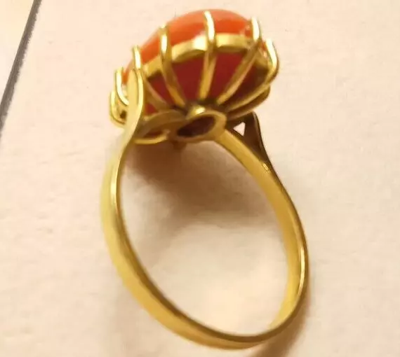 Bellissimo anello vintage ORO 18 carati 750 con ovale di CORALLO naturale Ring 2