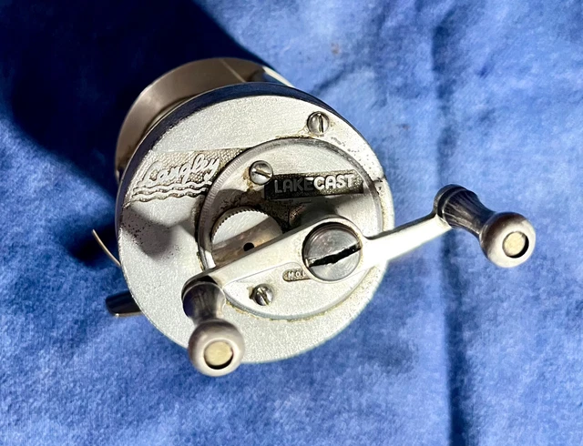 LANGLEY DELUXE LAKECAST FISHING REEL VINTAGE Deluxe Lakecast Model