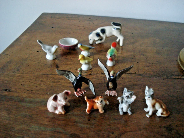 Lot 19 porcelaine figurines vintage oiseaux, chevaux,chat, cochon, canard, chien