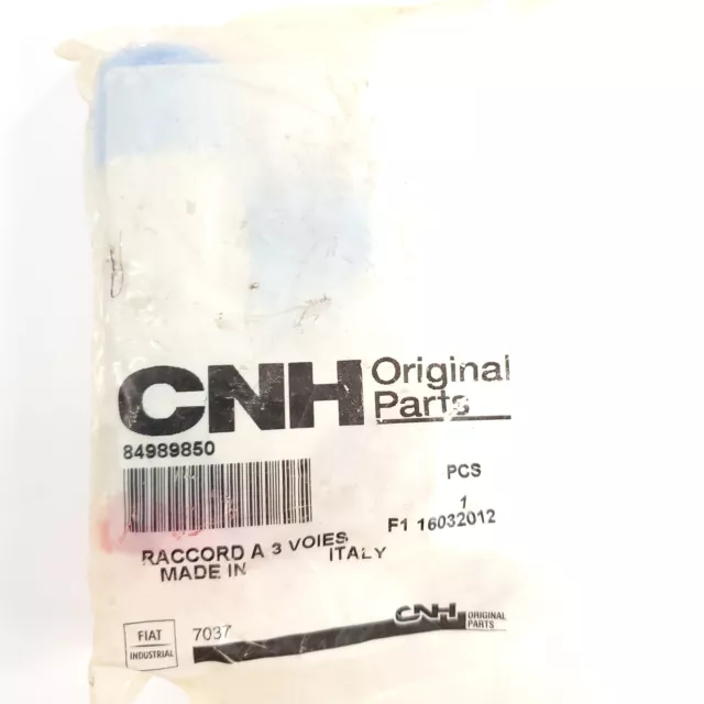 CNH Case New Holland Fitting Connector 3 way Part # 84989850