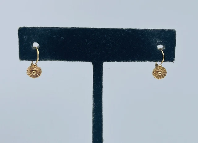 Antique French 18k Yellow Gold Small Petite Scalloped Shell Earrings