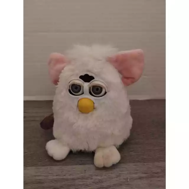 Furby 70-800 Series 1 Tiger Snowball Electronic Toy White Blue Eyed