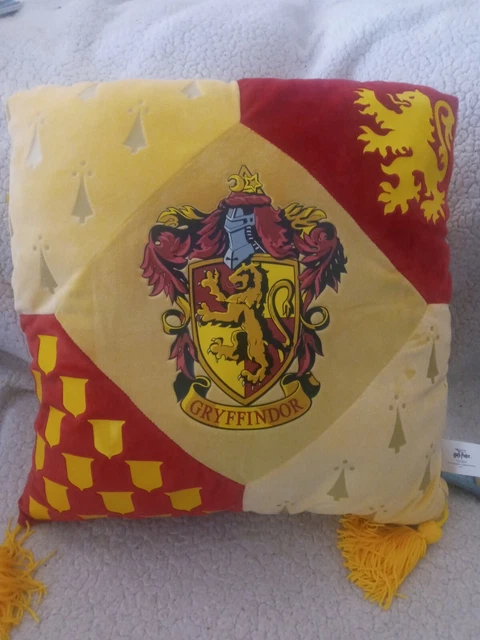 Harry Potter Gryffindor Plush Throw Pillow new with tags