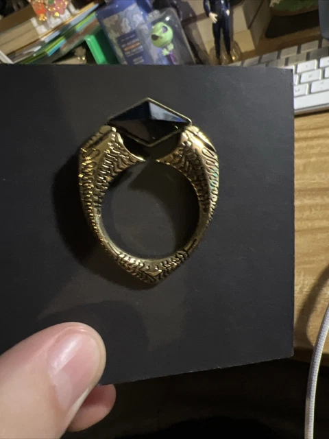 HARRY POTTER FILM Replica Marvolo Gaunt s Ring with Display