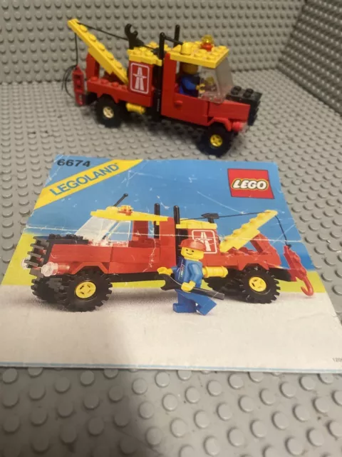 Legoland Vintage Town Set 6674 Tow Truck W/ Instructions. 1988.