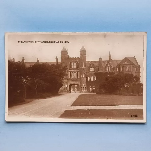 Fleetwood Postkarte 1939 echtes Foto Rossall öffentliche Schule Eingang Lancashire