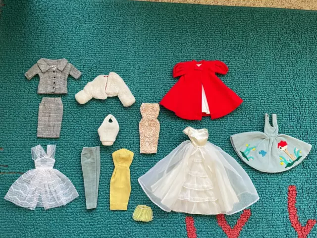 Vintage Barbie CLOTHES LOT - EUC (1960s)