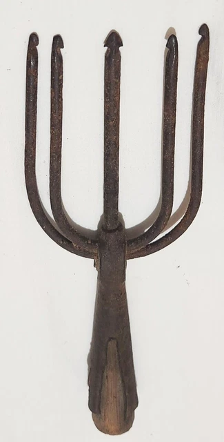 Antique Primitive Hand Wrought Cast Iron 5 Tine Eel Fishing Catching Fork