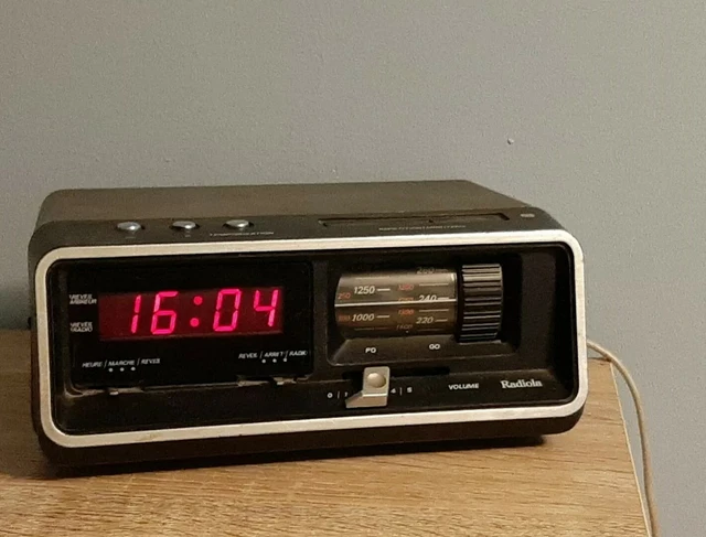 Radio-réveil des années 80 DIGICUBE #12602 - France