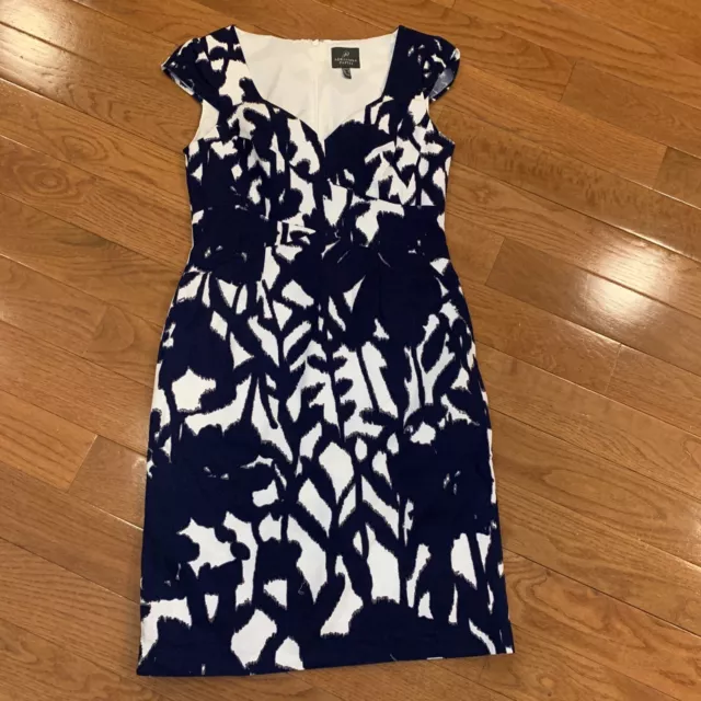 Adrianna Papell Navy And White floral dress Size 4