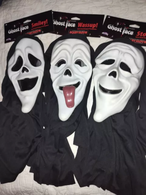 Scary Movie Smiley Ghost Face With Shroud Costume Mask With flaws NWT 