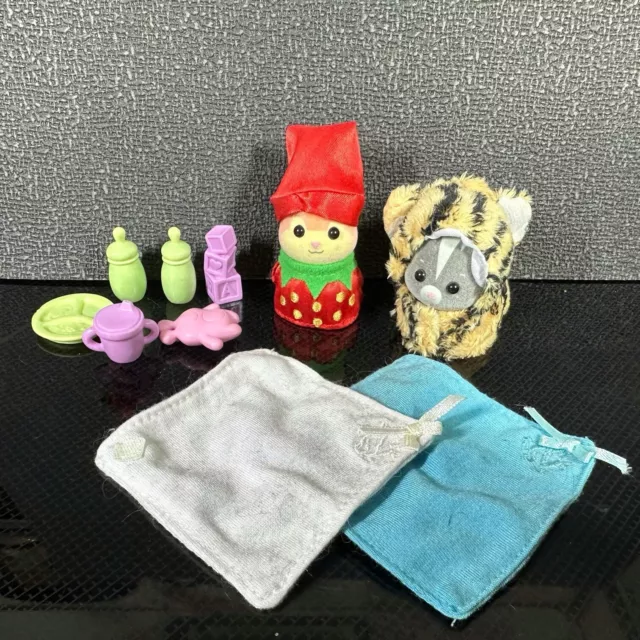 Zhu Zhu Pets Baby Babies Figure Strawberry Tiger Suit Accessories 2010 Toy Zhu Zhu Pets Baby Babies Figure Strawberry Tiger Suit Accessories 2010 Toy
