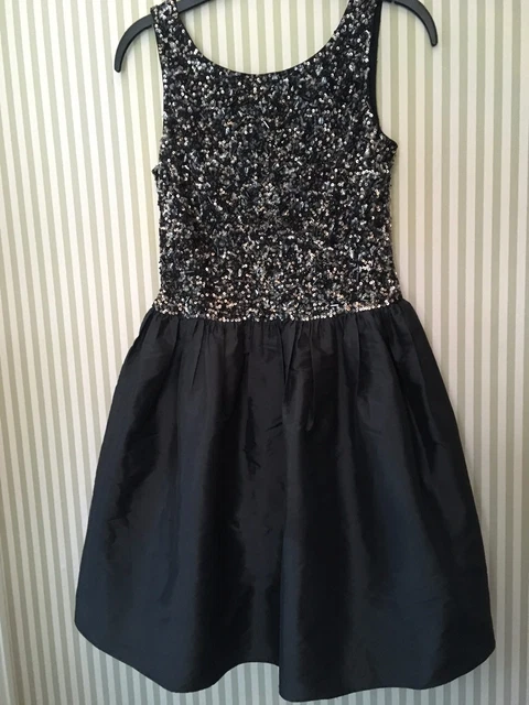 TAGLIA:10 ABITO NERO DI MARCA INUTILIZZATO CON PAILLETTES TOP-Costo £129,99 - Splendido su