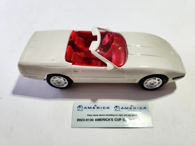Vintage 1992 Corvette America's Cup Race White/Red  1/25 Dealer Promo Model
