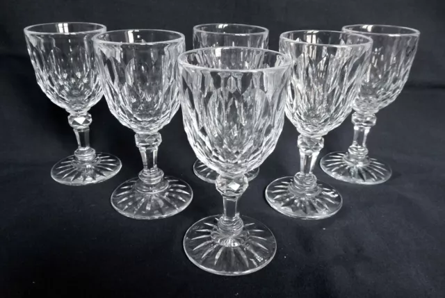 6 verres à vin blanc en cristal de Baccarat taillé, modèle Juvisy - 10,7cm