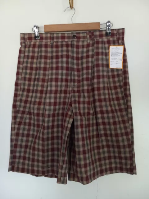Vintage Ultra Bay Bermuda Shorts Men's Size 34 Plaid Maroon Brown Pleated Front