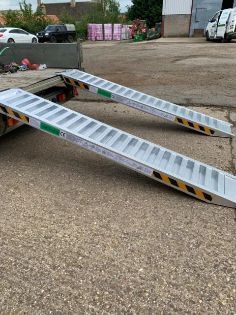 8' Loading Ramps 4000kg Heavy Duty 2.5m Long Pair, UK Stock *Includes Delivery** 3