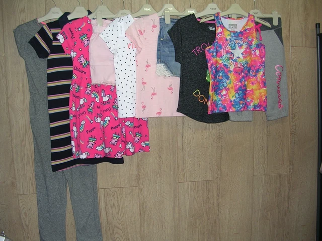 Pantaloncini abiti NEXT BLUEZOO CONVERSE H&M ecc. Pacchetto estivo per ragazze età 6-7 122