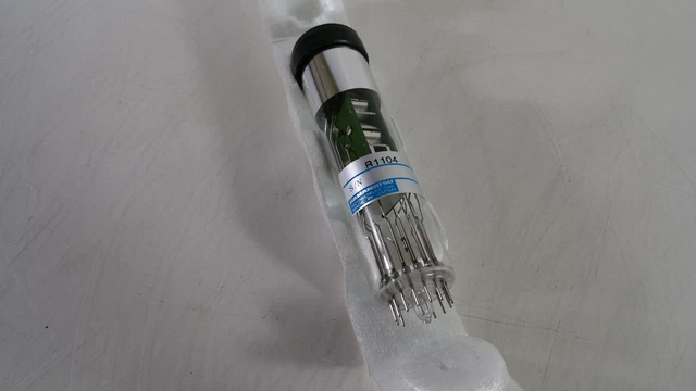 New Hamamatsu R1104 25mm 14 Pin Photomultiplier Tube Head-on type