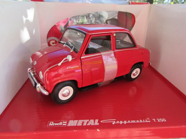 Miniature REVELL 1/18 Goggomobil T 250 Rouge 08952 Voiture Collection
