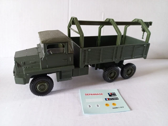 Le camion Berliet GBC 8 Kt grue militaire en miniature de Solido au 1
