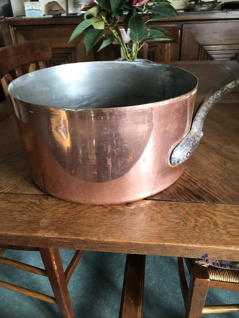 Grande Casserole En Cuivre Martelé - Simon Paris - Batterie De Cuisine Française Vintage
