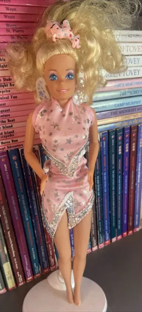 Vintage 1988 Mattel Blonde Movie Star Award Winning Superstar Barbie Doll