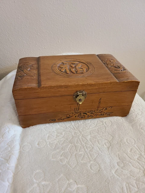Vtg ASIAN (JAPANESE) HAND CARVED WOODEN Teak JEWELRY BOX *USED* Red Velvet Lined