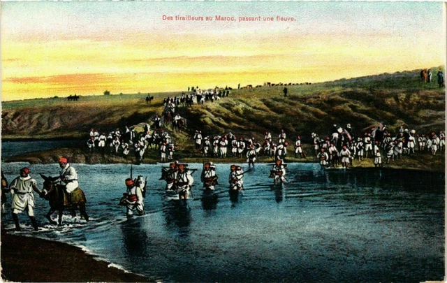 CPA AK Tirailleurs in Morocco, Passing a River MOROC (825477)