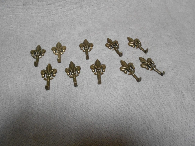 10 French Vintage  metal  tiny Hooks Hangers :  LIS pattern 4