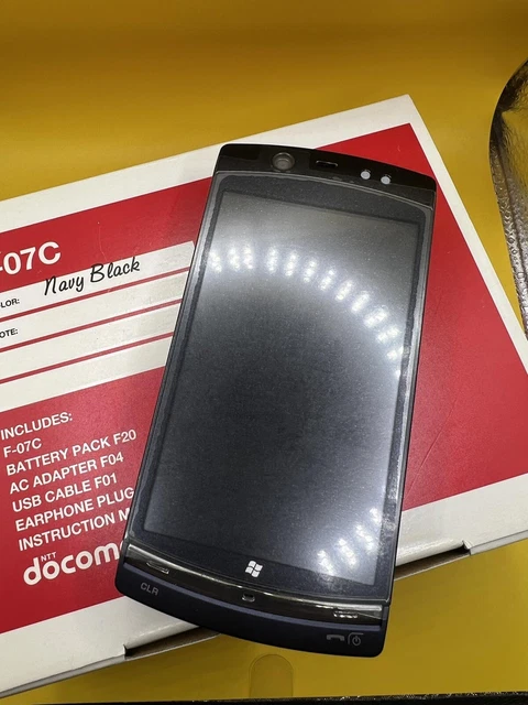 Fujitsu F-07C Windows 7 携帯電話 クレイドルセット未使用 携帯電話(F