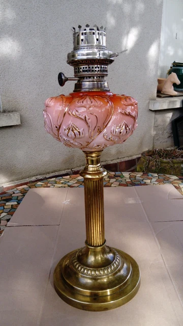 Ancienne grande lampe à pétrole art nouveau fleur de lotus bec kronos 1914