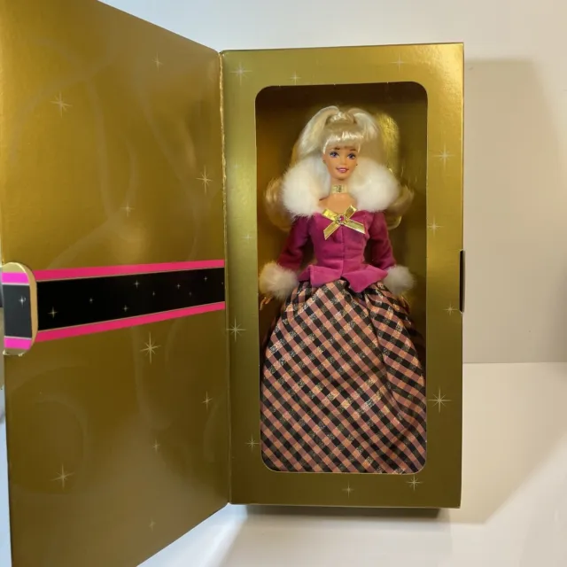 Barbie Winter Rhapsody Avon Special Edition Collectors Blonde Doll 1996 - 16873