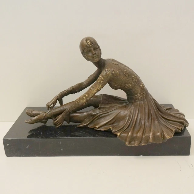 Estatua Bailarín Art Deco Estilo Art Nouveau Estilo Bronce sólido Firmado