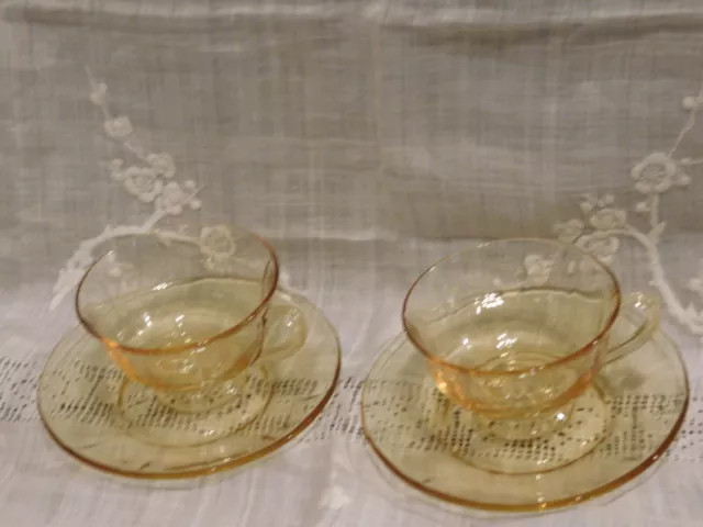 Fostoria FAIRFAX Pattern Topaz Yellow Footed Cups and Saucers 2 sets- 4pc