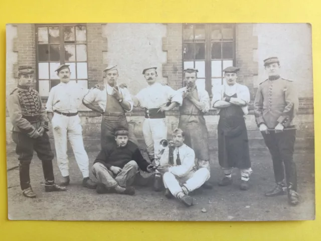 Carte Postale Photo Service MILITAIRES SOLDATS Uniforme du 1er Régiment Clairon