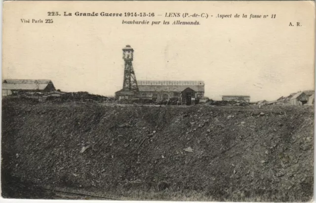 CPA The Great War-Lens-Aspect of the Trench-Bombed by the Germans (44119)