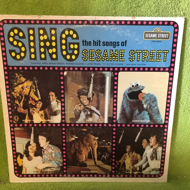 SESAME STREET Sing The Hit Songs Of Sesame Street VINYL RECORD LP £