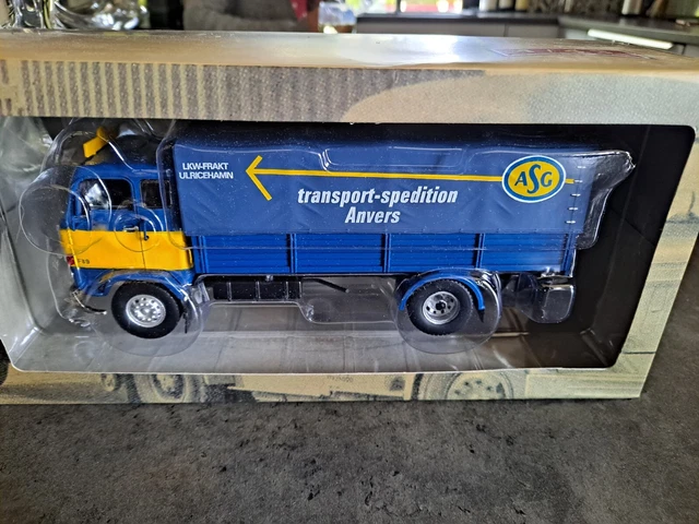 Miniature Camion VOLVO N88 Fardier Porte-bois 1:43 - Marque Altaya/IXO - Occasion - Camion Ancien