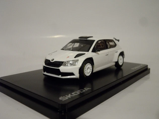 Miniature Skoda Fabia R5 Rally Modèle Abrex Skoda Fabia R5 Rally 1:43