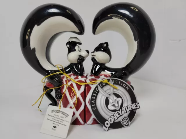 Vintage Pepe Le Pew & Penelope Salt And Pepper Shakers Magnetic NOS no box