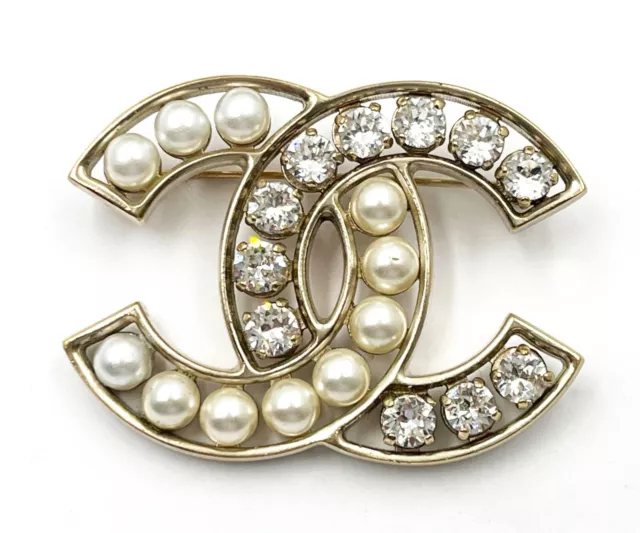 NEW CHANEL 07A Cc Logo Large Gold Pearl Crystal Brooch Pin $850.00