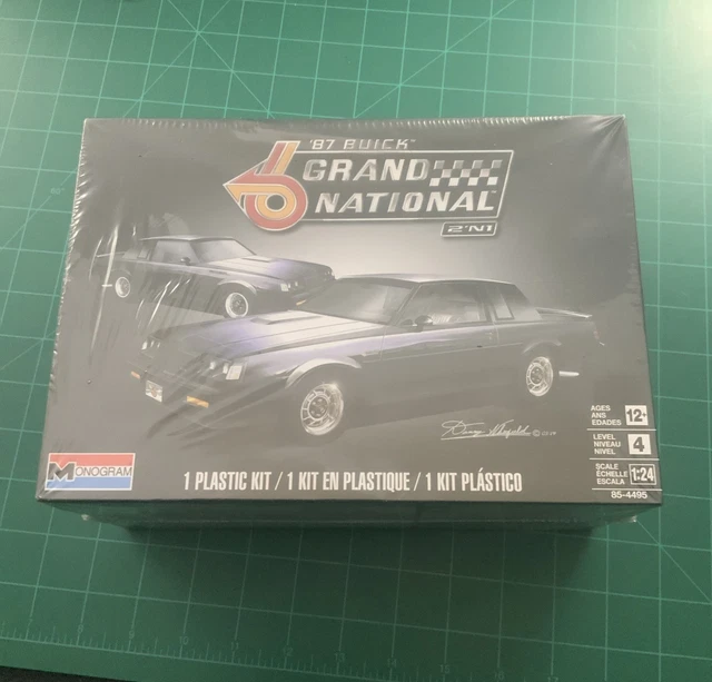 Maquette Monogram 1/24 – Buick Regal UNO Grand National Race Car (Kit Plastique)