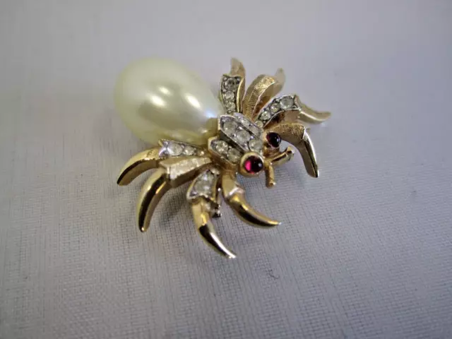 VINTAGE TRIFARI BUG PIN with BRIGHT RHINESTIONES AND PEARL