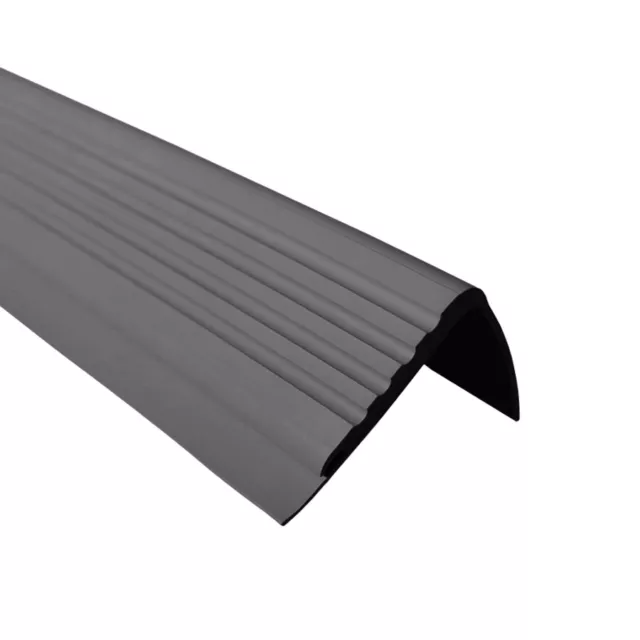 Nez de marche Profilé d'escalier PVC 48x42mm antidérapant 1,5m QUEST®