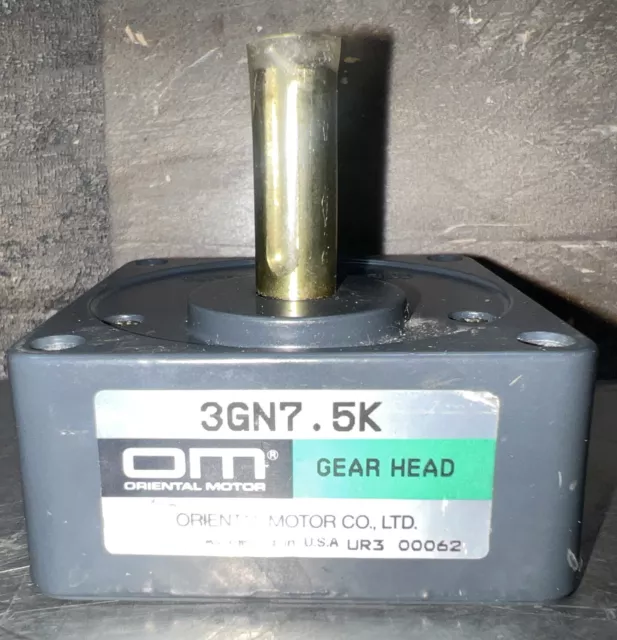 ORIENTAL MOTOR 3GN7.5K Gear Head. Used Surplus