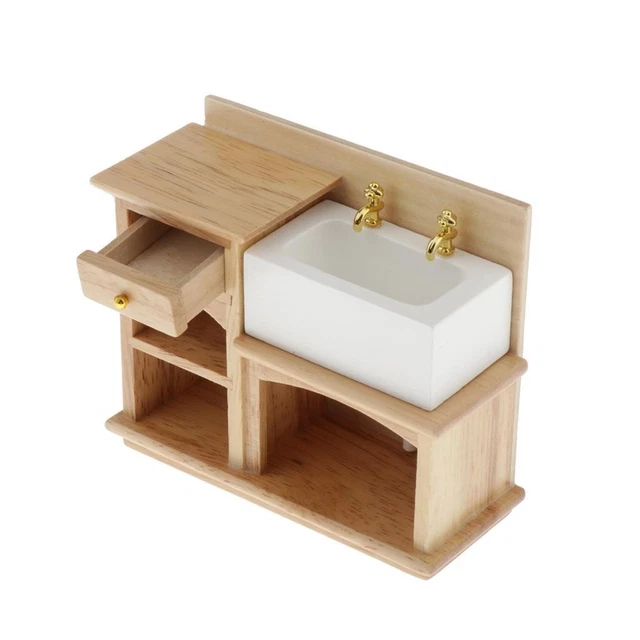 Lot De Meubles Miniatures Anciens En Bois – Pour Maison De Poupée