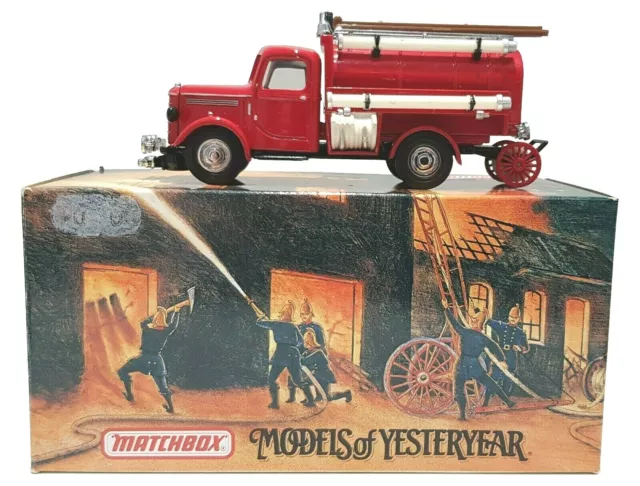 Matchbox Models of Yesteryear YFE04 1939 Bedford Water Tanker - Fire - MIB