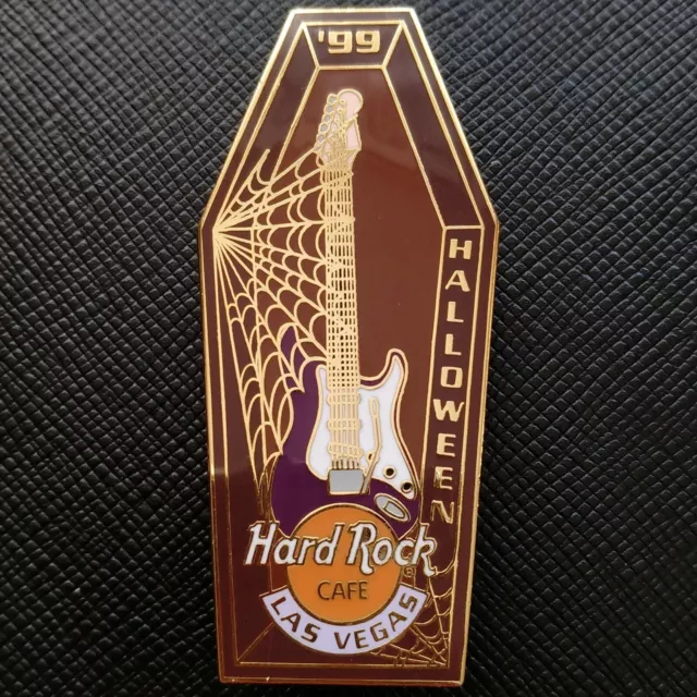 LAS VEGAS US🇺🇸Hard Rock CAFE® HRC PIN HALLOWEEN COFFIN W/ SPIDER WEBS & GUITAR